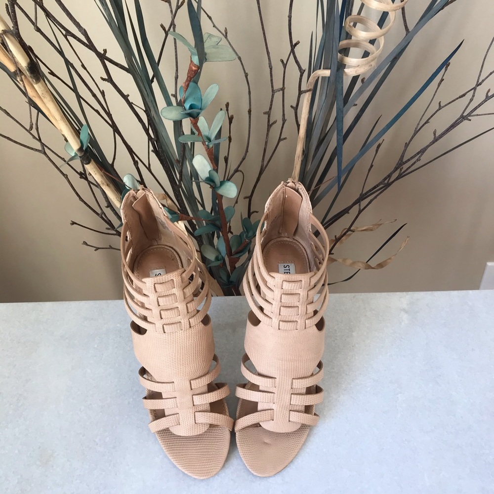 Steve Madden Madelia Natural Gladiator Sandal Sz 6